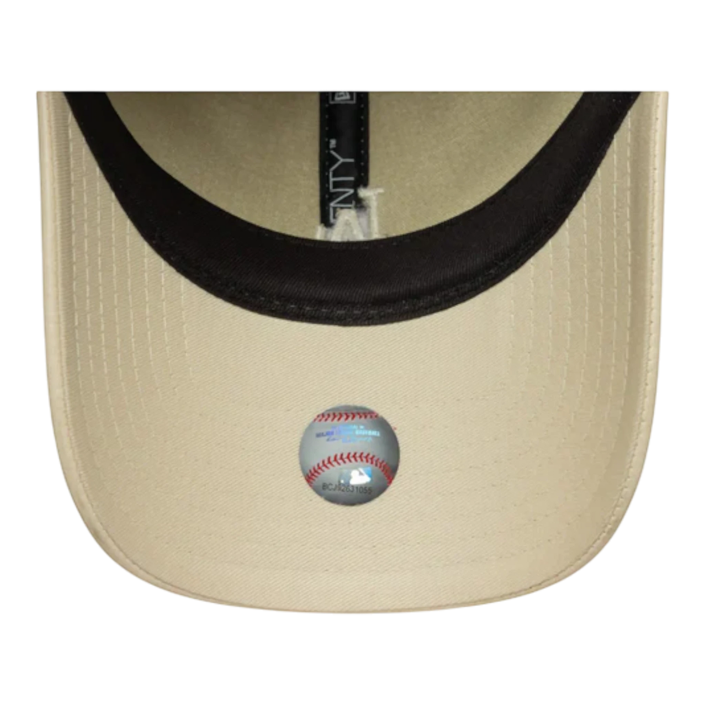 HypeSelection New Era light beige 100% cotton 9TWENTY Los Angeles Dodgers cap with embroidered logo and MLB authenticity sticker.