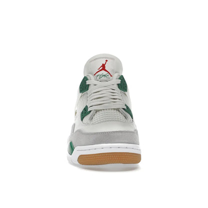 Jordan 4 Retro SB Pine Green