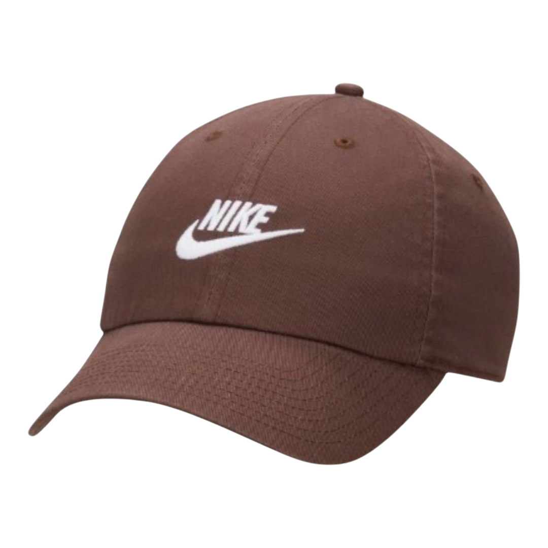 Brown cotton twill Nike Futura cap with embroidered white Nike logo and pre-curved bill. Adjustable back strap for a custom fit.