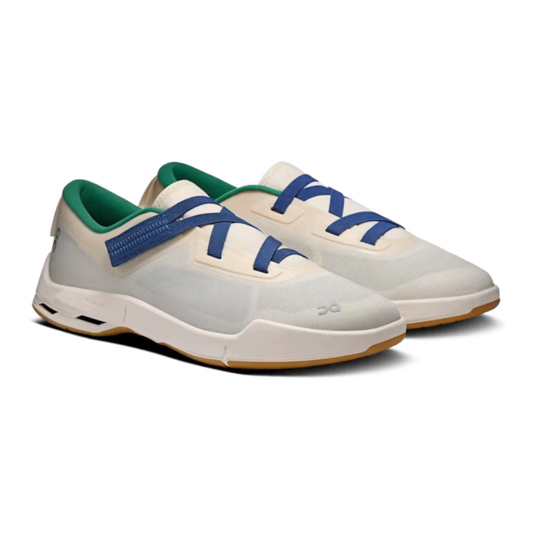 HypeSelection Cloudnova Moon 1 W Dew | Spruce sneakers with white mesh uppers, blue laces, green trim, and gum soles.