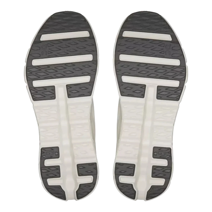 HypeSelection Cloudtilt Olive Glaceir Ice running shoes soles with grip pattern