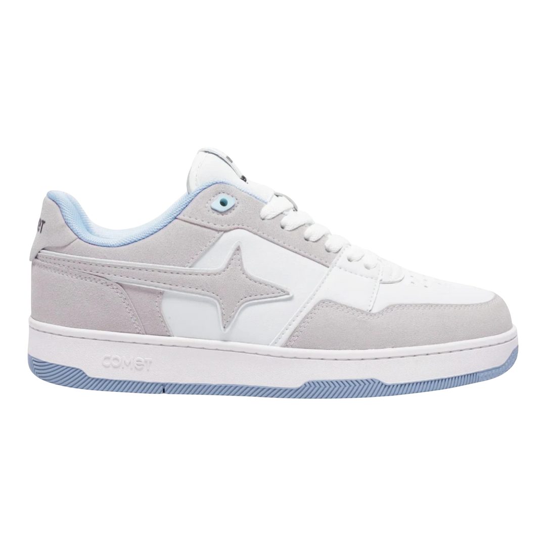 HypeSelection Comet X Lows Snow sneakers with white, grey suede, and light blue accents. Features a star logo and rubber sole.