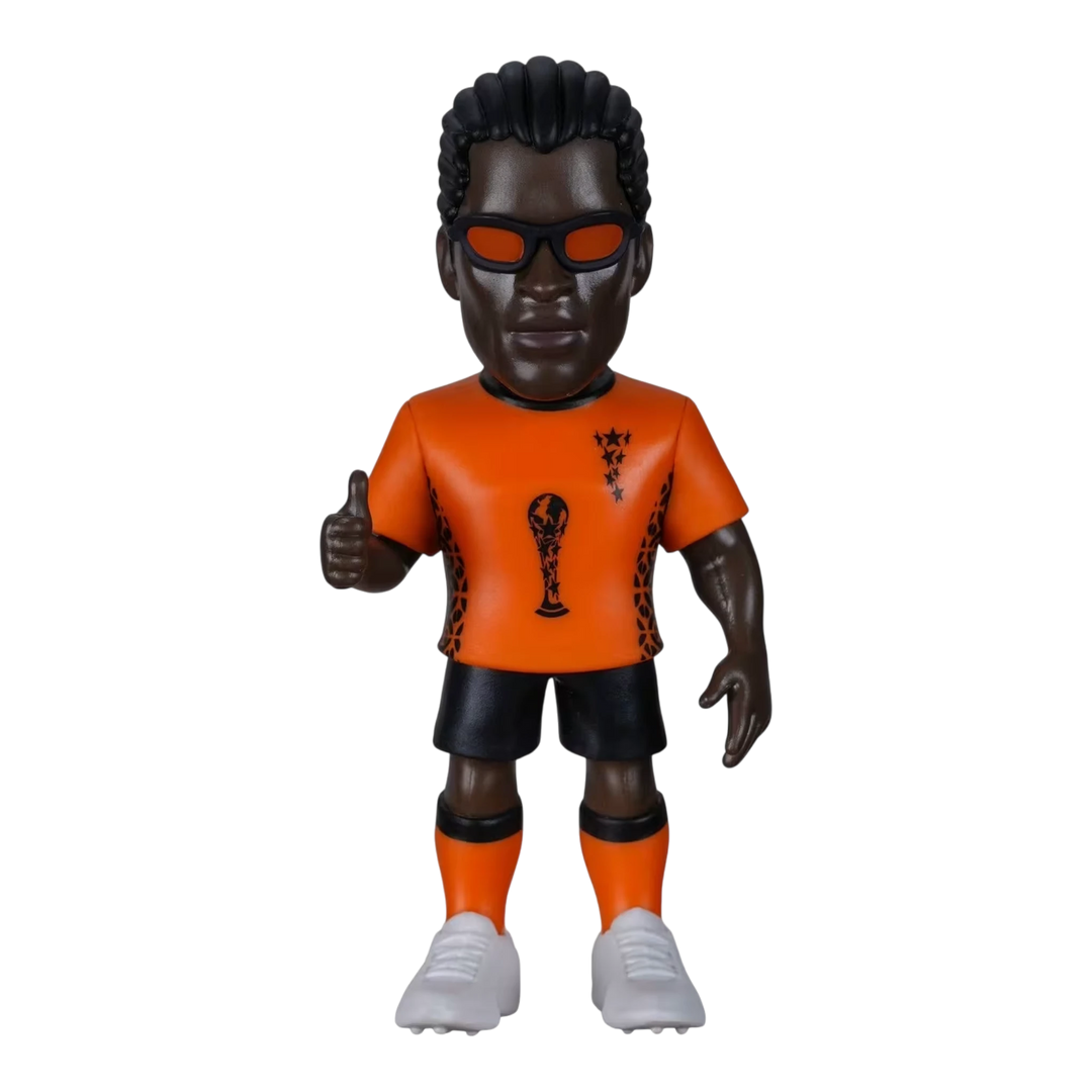 HypeSelection Minix Edgar Davids collectible figure in Netherlands orange kit with signature goggles and dreadlocks.