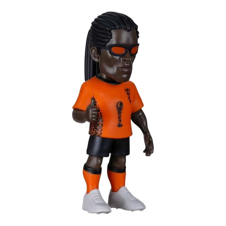 HypeSelection Minix Edgar Davids collectible figure in Netherlands orange kit with signature goggles and dreadlocks.