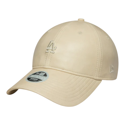 HypeSelection light beige 100% cotton New Era Los Angeles Dodgers 9TWENTY cap with embroidered logo and adjustable strap.