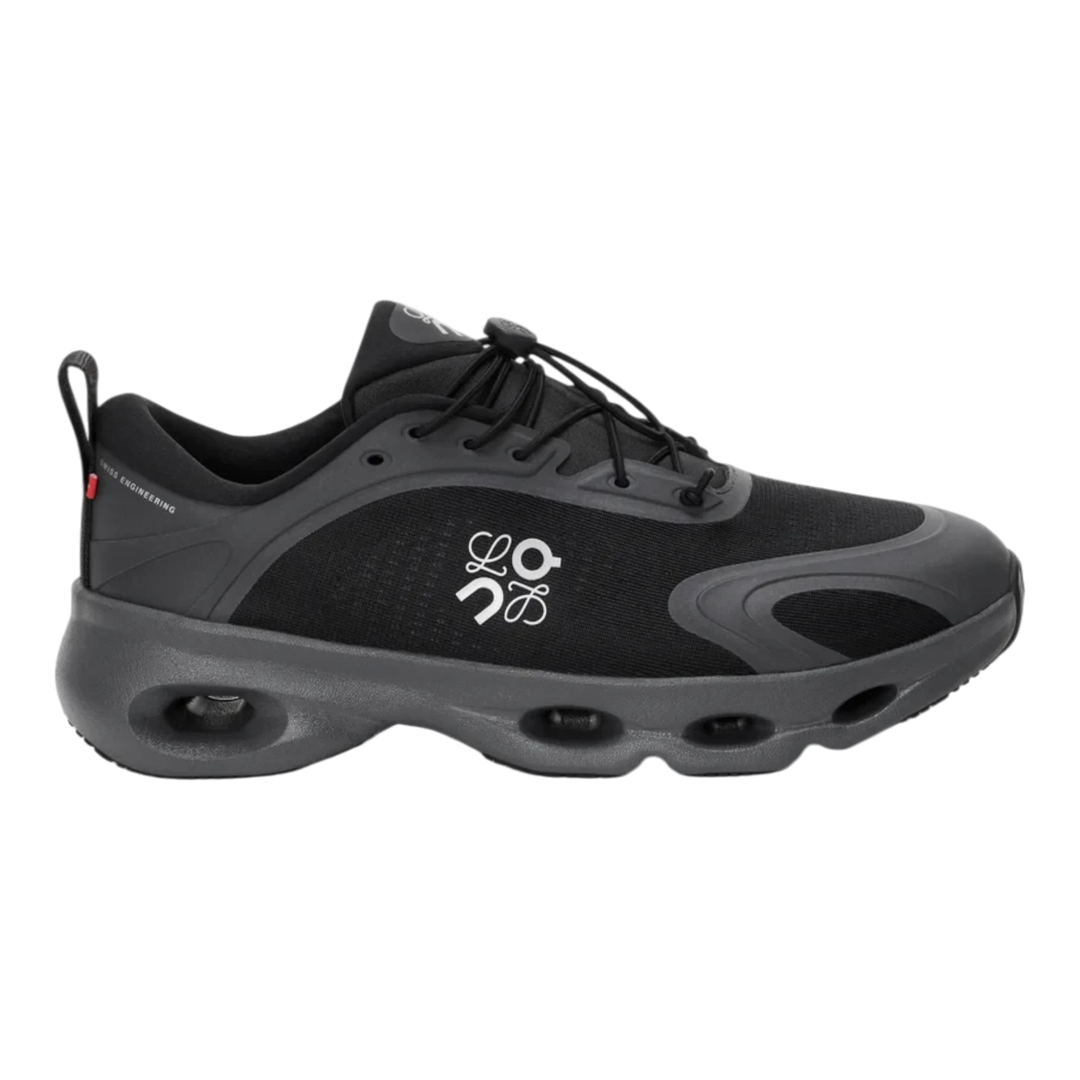HypeSelection LOEWE x On Cloudsolo black sneaker with technical mesh upper, speed laces, and signature heel toggle.