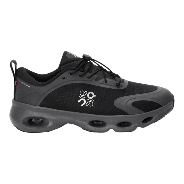 HypeSelection LOEWE x On Cloudsolo black sneaker with technical mesh upper, speed laces, and signature heel toggle.