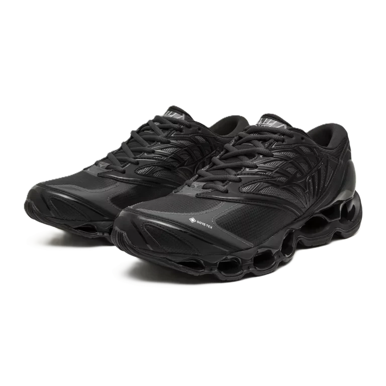 HypeSelection Mizuno Wave Prophecy LS GTX sneakers in black with GORE-TEX waterproof ripstop and sculpted sole