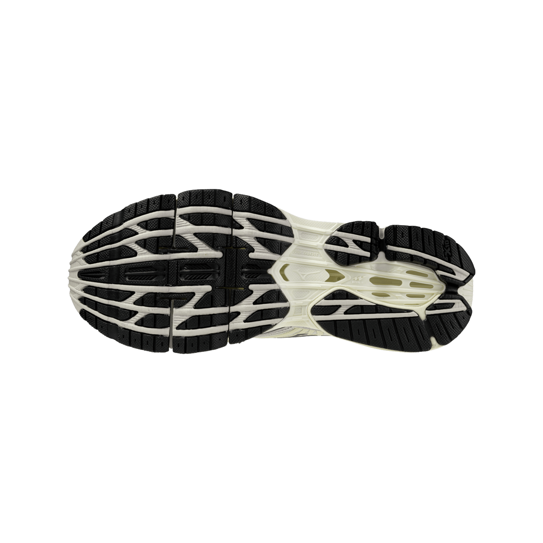 HypeSelection Mizuno Wave Prophecy LS sneaker outsole in black and pristine white with durable rubber tread pattern
