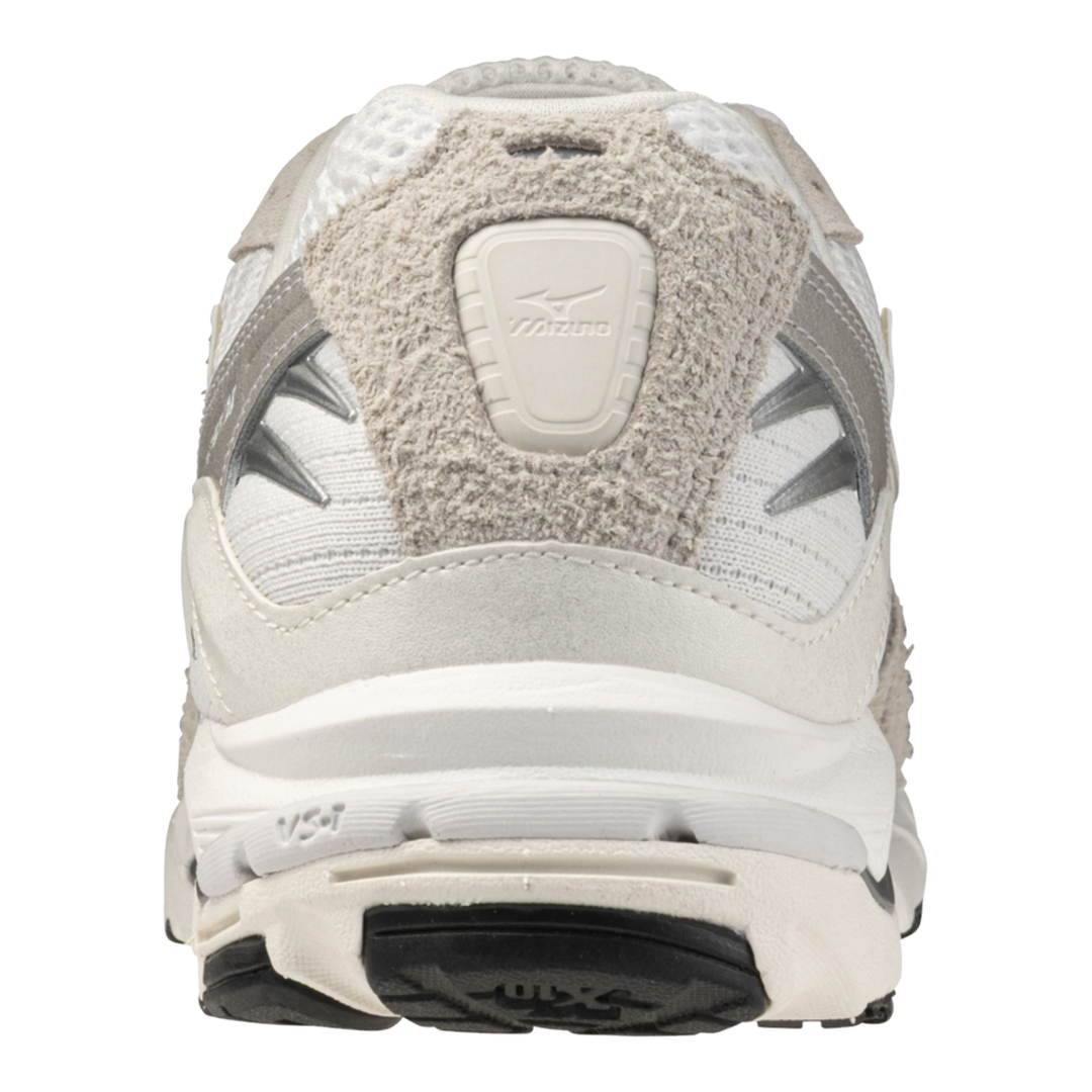 HypeSelection Mizuno Wave Rider 10 Suede sneaker in white and grey, showing the rear heel view with mesh and suede.