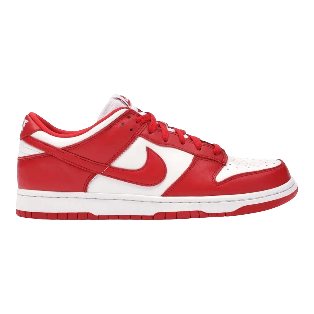 HypeSelection Nike Dunk Low SP St. John's: white leather with University Red overlays, low-top, perforated toe, rubber sole.