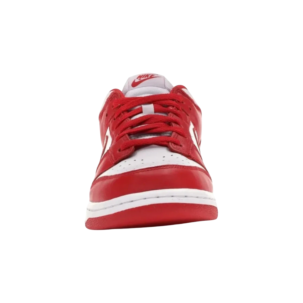 HypeSelection Nike Dunk Low SP St. John's: white leather with University Red overlays, low-top, lace-up, perforated toe.