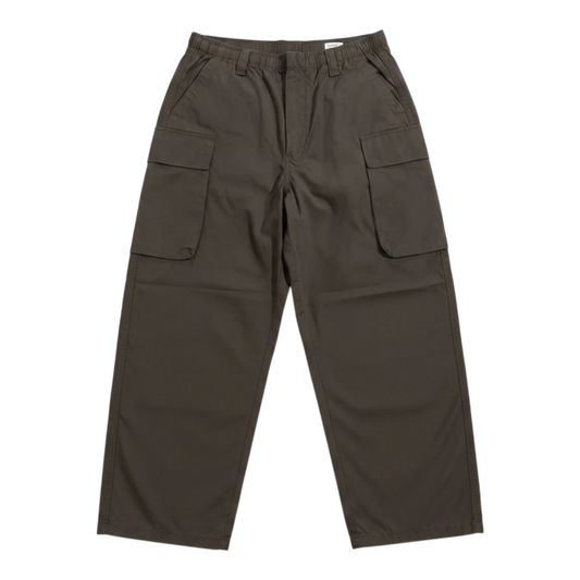 HypeSelection olive green wide fit cargo pants made from cotton-nylon blend with elastic waistband and adjustable hems.