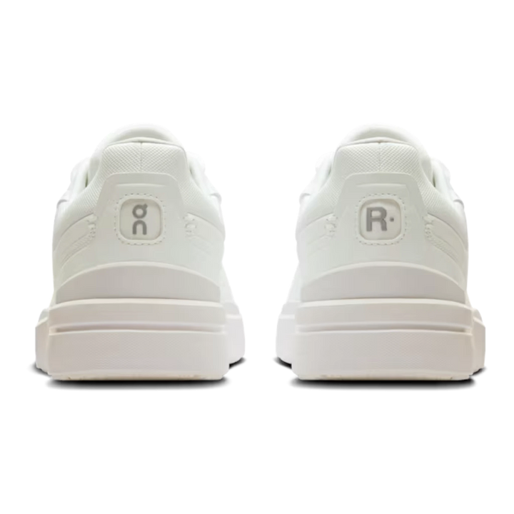 HypeSelection On Cloud THE ROGER Advantage sneakers in all-white, showing the heel view with logo branding.