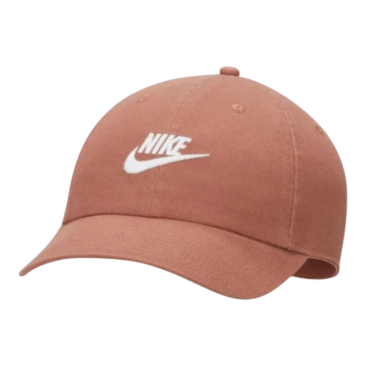 HypeSelection peach cotton twill Nike Futura cap with embroidered logo and adjustable strap.