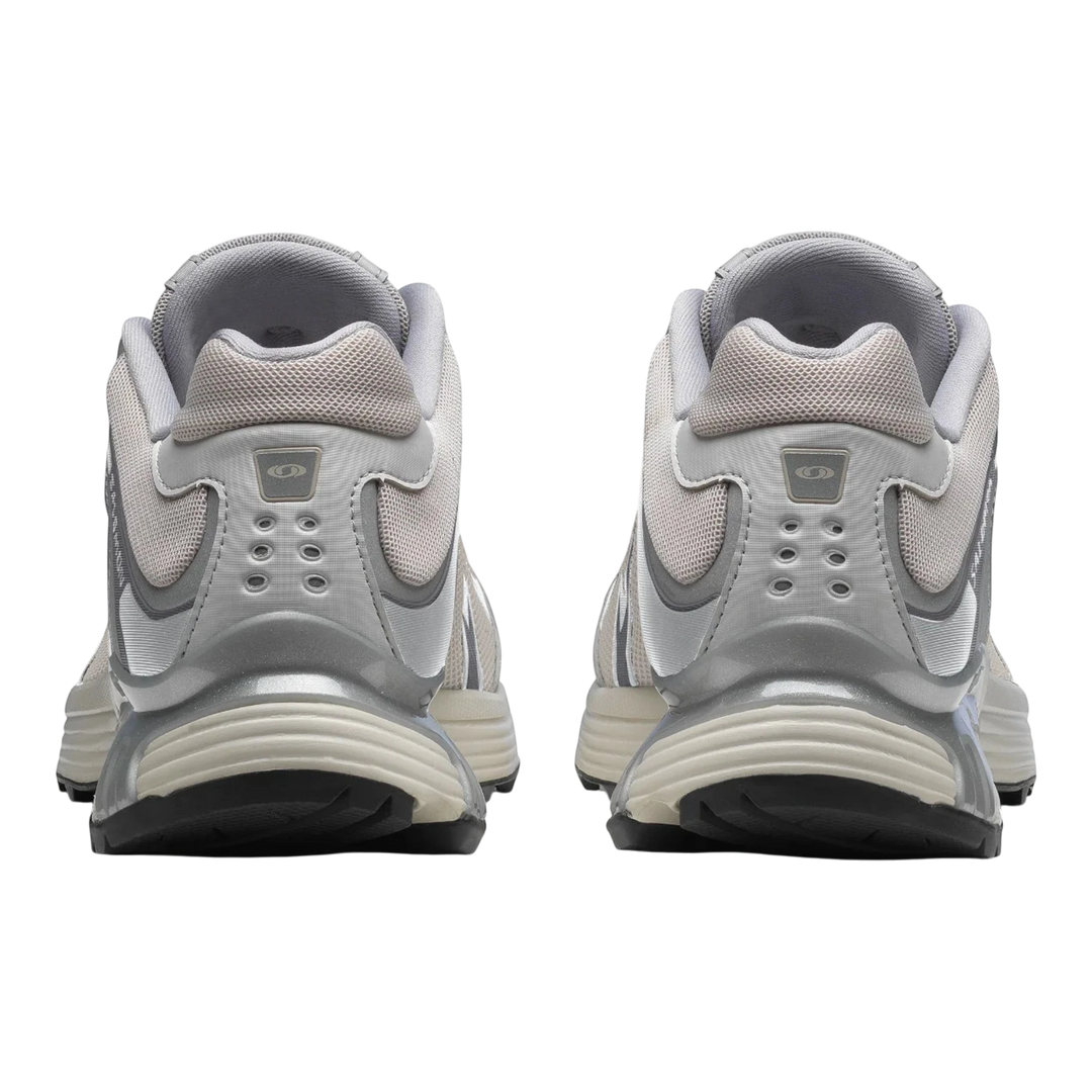 HypeSelection Salomon XT-WHISPER FTW sneakers in silver and lunar rock with layered textile upper and cushioned sole.