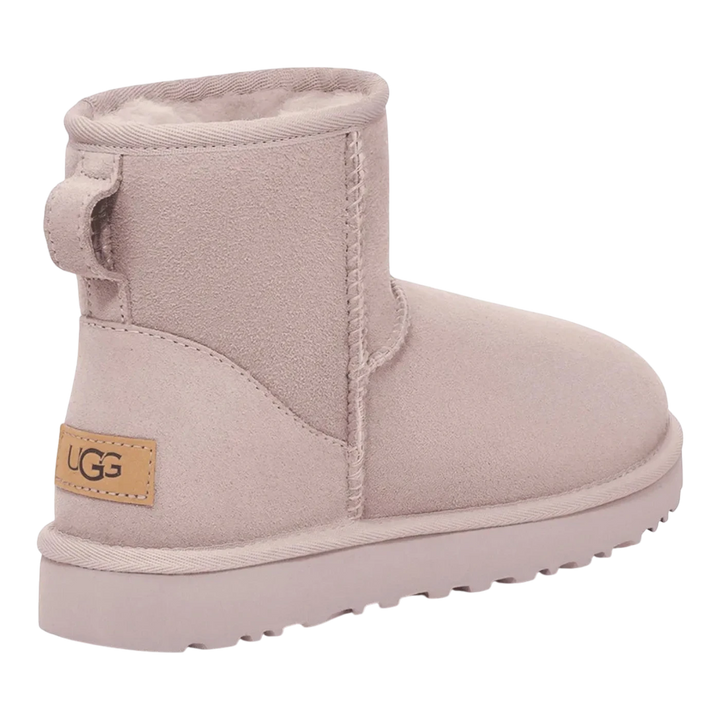 HypeSelection UGG Classic Mini II boot in pale smoke, crafted from twinface sheepskin and suede with a Treadlite outsole.