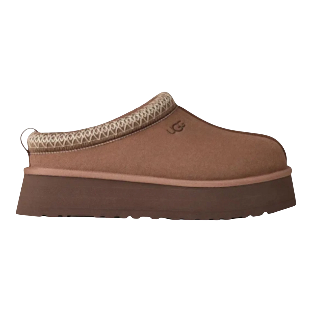 HypeSelection UGG Tazz Slipper in Rocky Oak brown suede with embroidered collar and thick EVA sole. Kids' slip-on shoe.